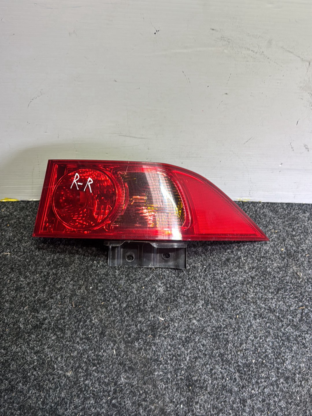 2006 Honda Accord - Right Taillight PN: STANLEY P3212R