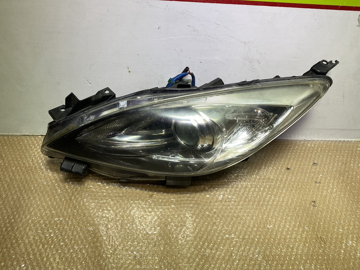 2010 Mazda Axela - Left Headlight Auto Adjust/ Hid Type/ Koito 100-41396