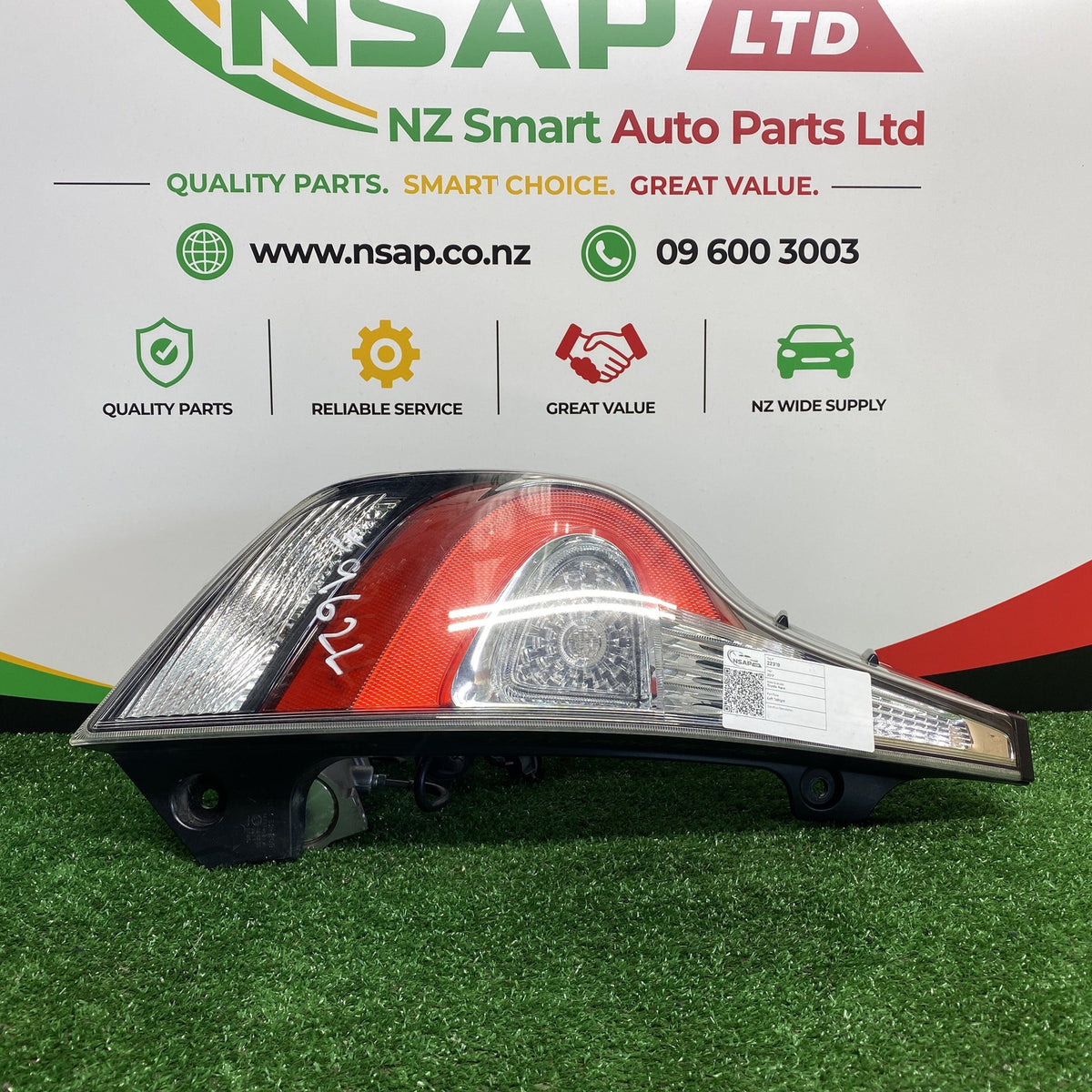 2017 Used Toyota Aqua NHP10 - Left Taillight PN: STANLEY 52-309