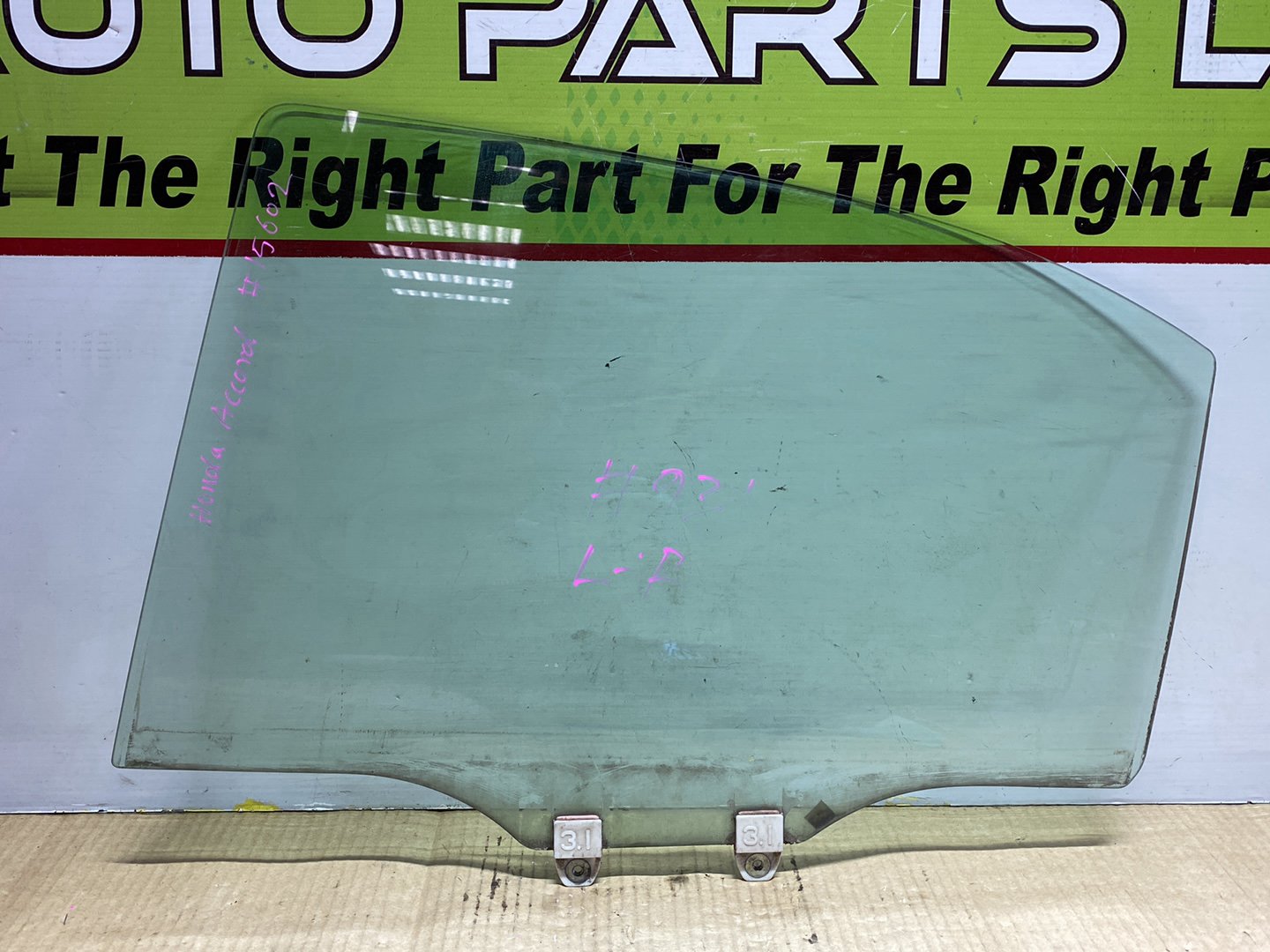 2008 Honda Accord - Left Rear Door Glass ( Second Hand )