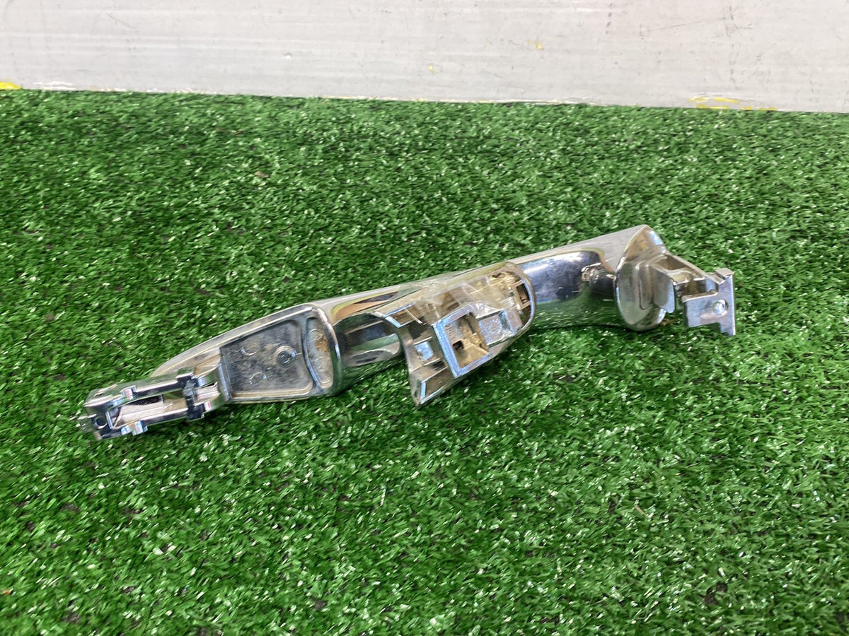 2011 Nissan Fuga - Right Rear Exterior Door Handle PN: 826401BA0A