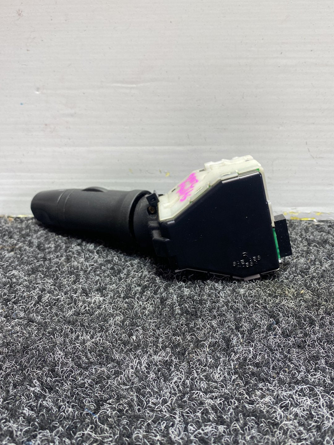 2006 Nissan Bluebird Sylphy - Headlight Switch PN: 25540EW00A