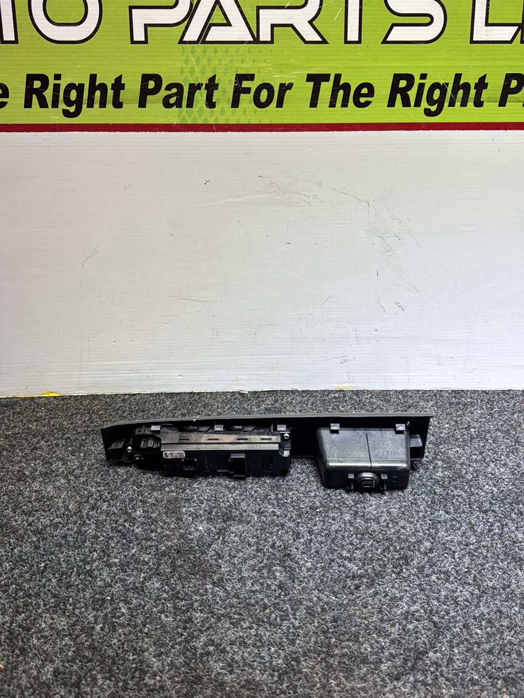2005 Mazda Premacy - Master Power Window Switch