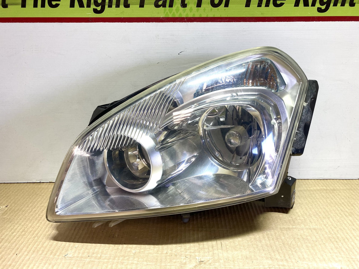 Nissan Dualis - Left Headlight PN: see photo