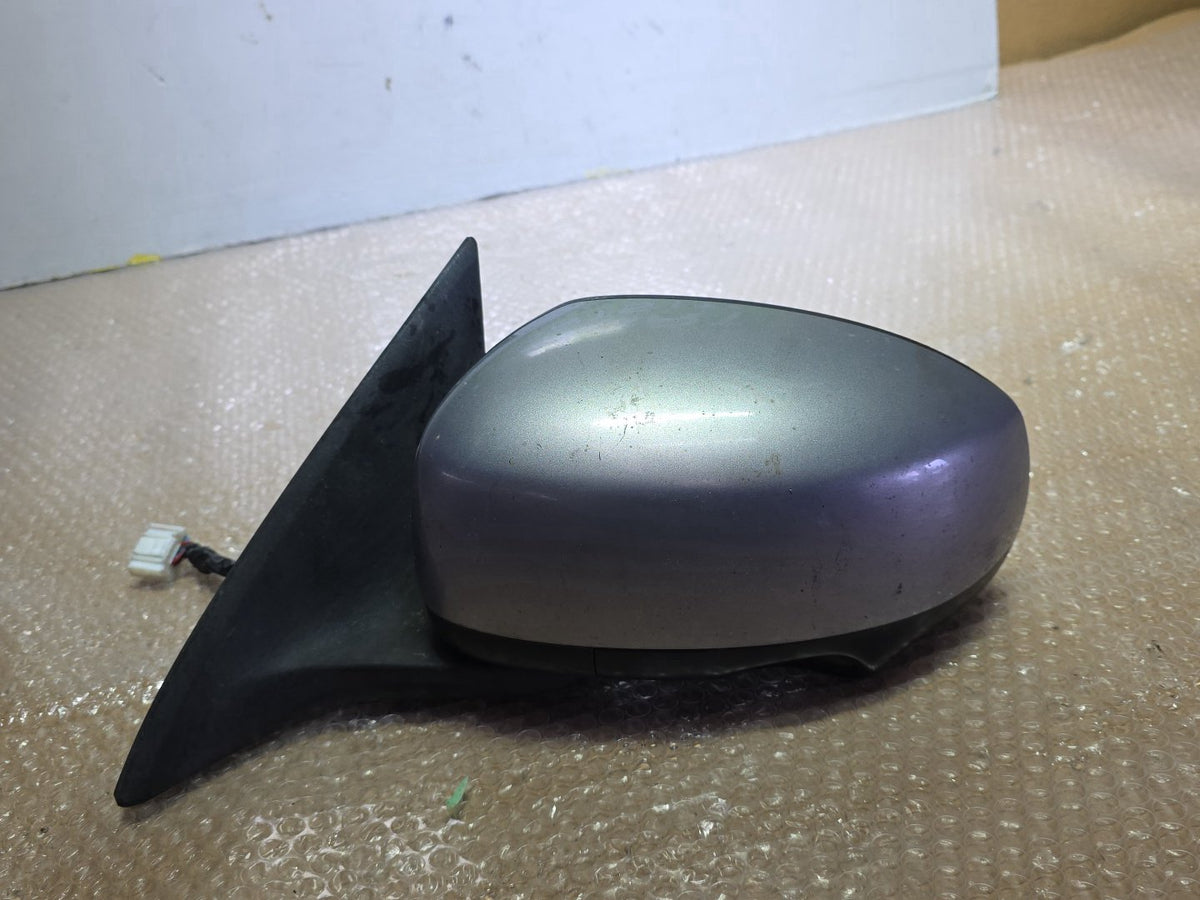 2007 Nissan Bluebird - Left Door Mirror PN: 13 wires