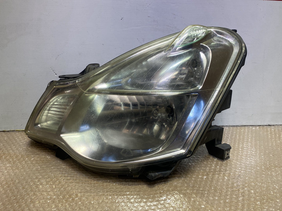 2008 Nissan Bluebird - Left Headlight PN: 26060EW000