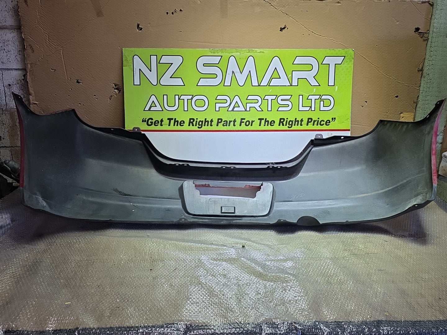 2006 Nissan Tiida- Rear Bumper PN: