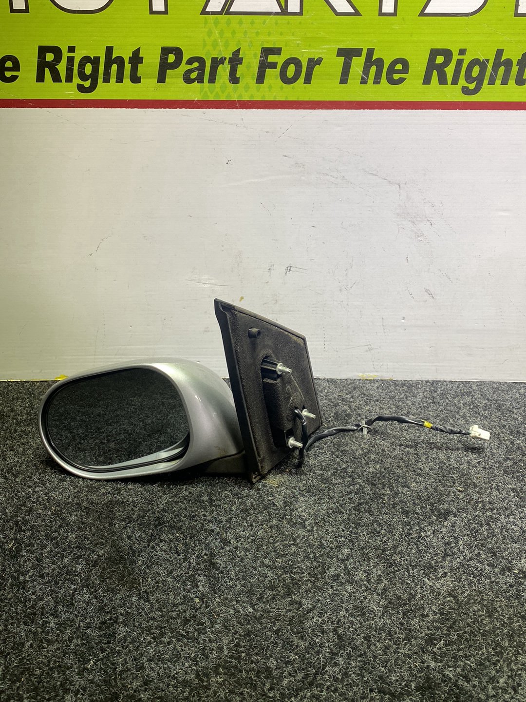 2005 Nissan March- Left Door Mirror PN: 5 wires