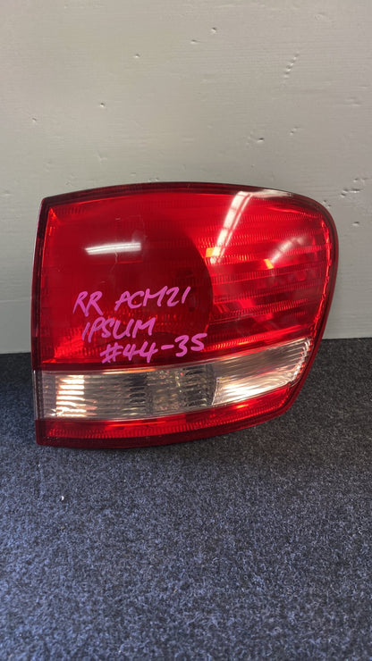 2000 Used Toyota ipsum ACM21 - Right Taillight PN: 44-35