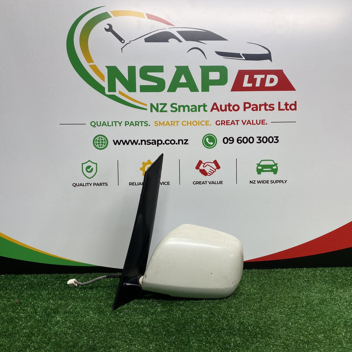 2005 Toyota Alphard - Left Door Mirror PN: 5 Wires