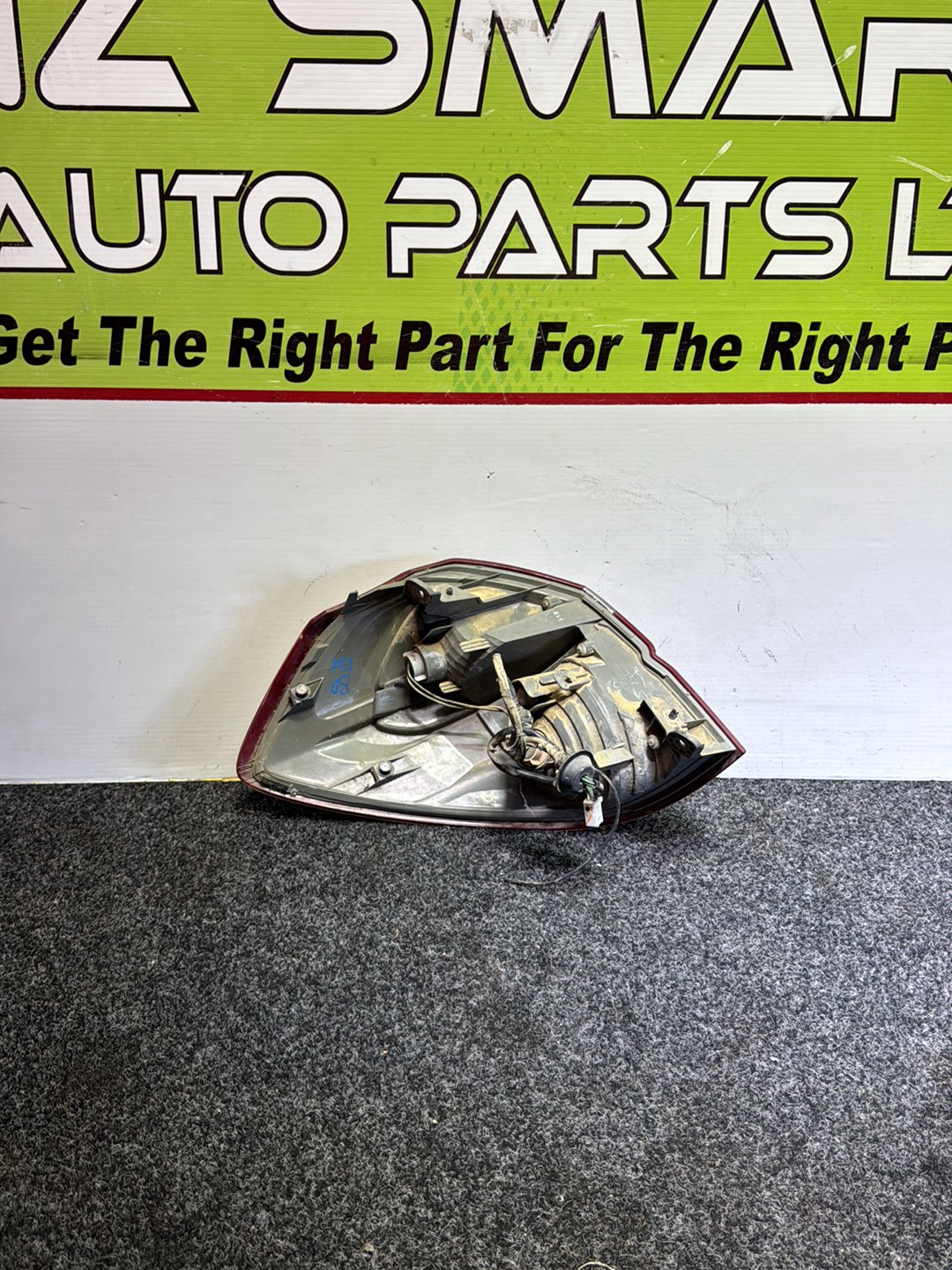 2006 Subaru Legacy - Right Taillight
