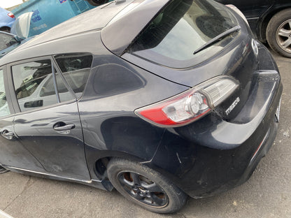 2010 Mazda Axela BLEFW Dismantling for Parts