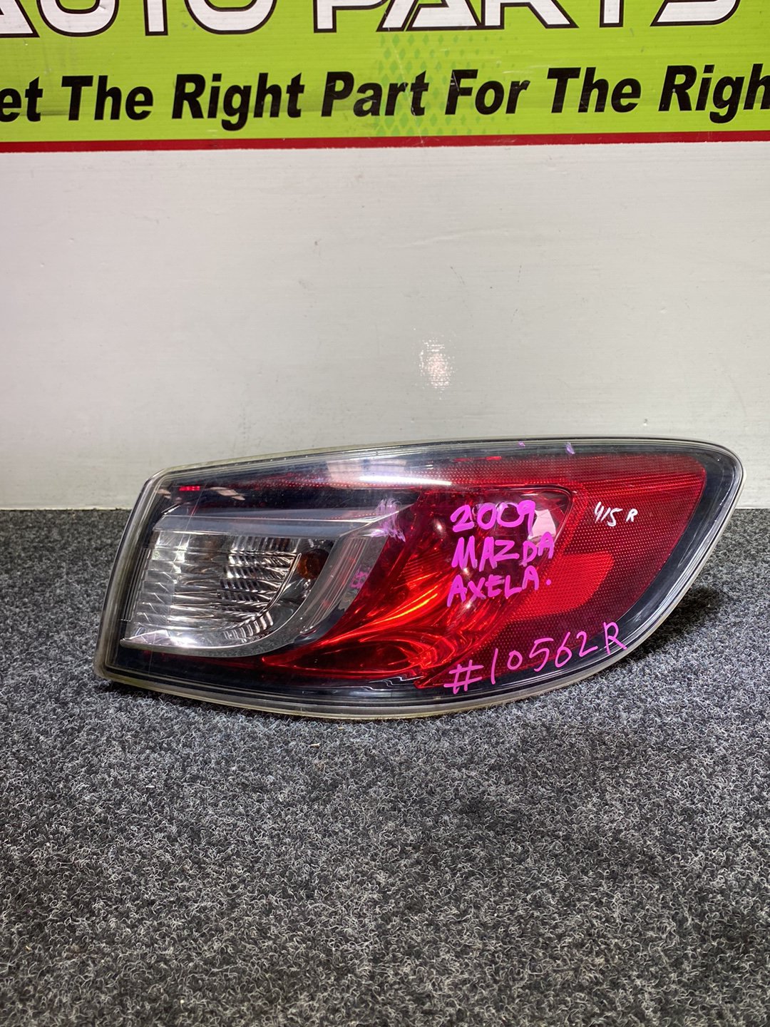 2009 Mazda Axela BL5FP - Right Taillight PN: p8524