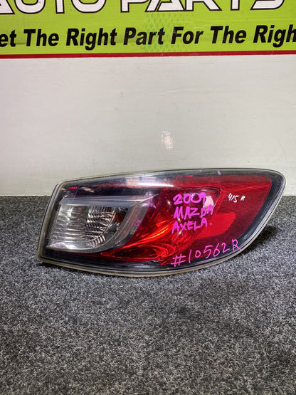 2009 Mazda Axela BL5FP - Right Taillight PN: p8524
