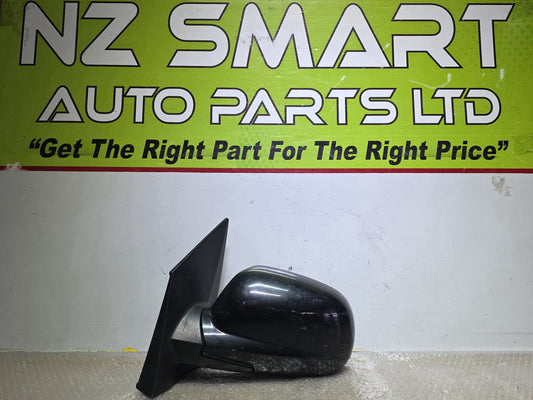 2015 SsangYong XLV- Left Door Mirror PN: 4 wires
