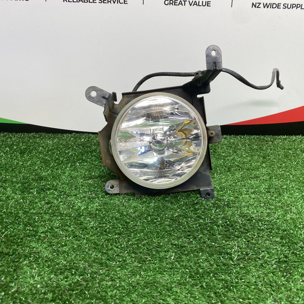 2003 Mitsubishi Airtrek - Right Fog Light PN: MR990475