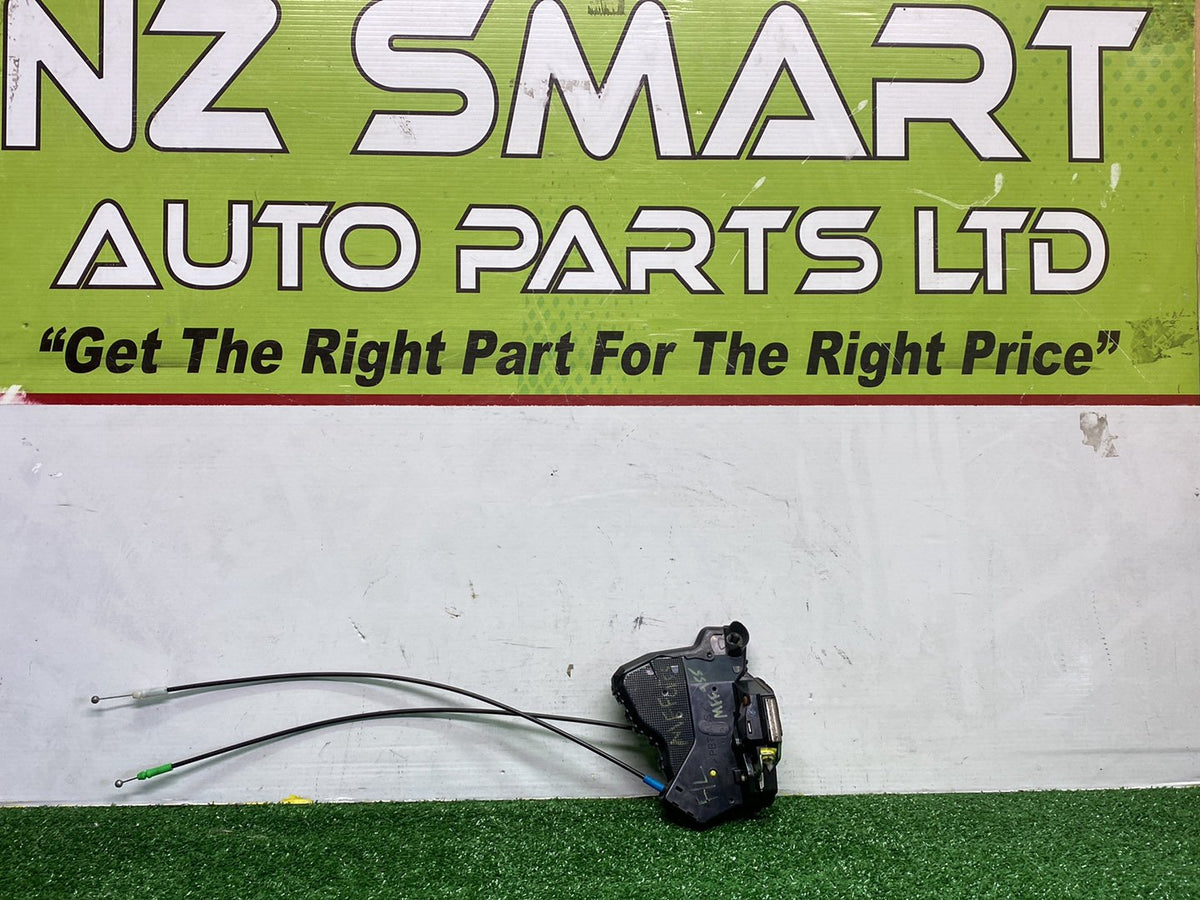 2006 Used Toyota Caldina - Left Front Door Lock Actuator PN: 6904013051