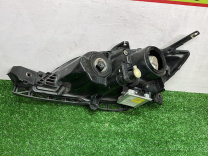 2009 Mazda Axela - Right Headlight PN: STANLEY P2951