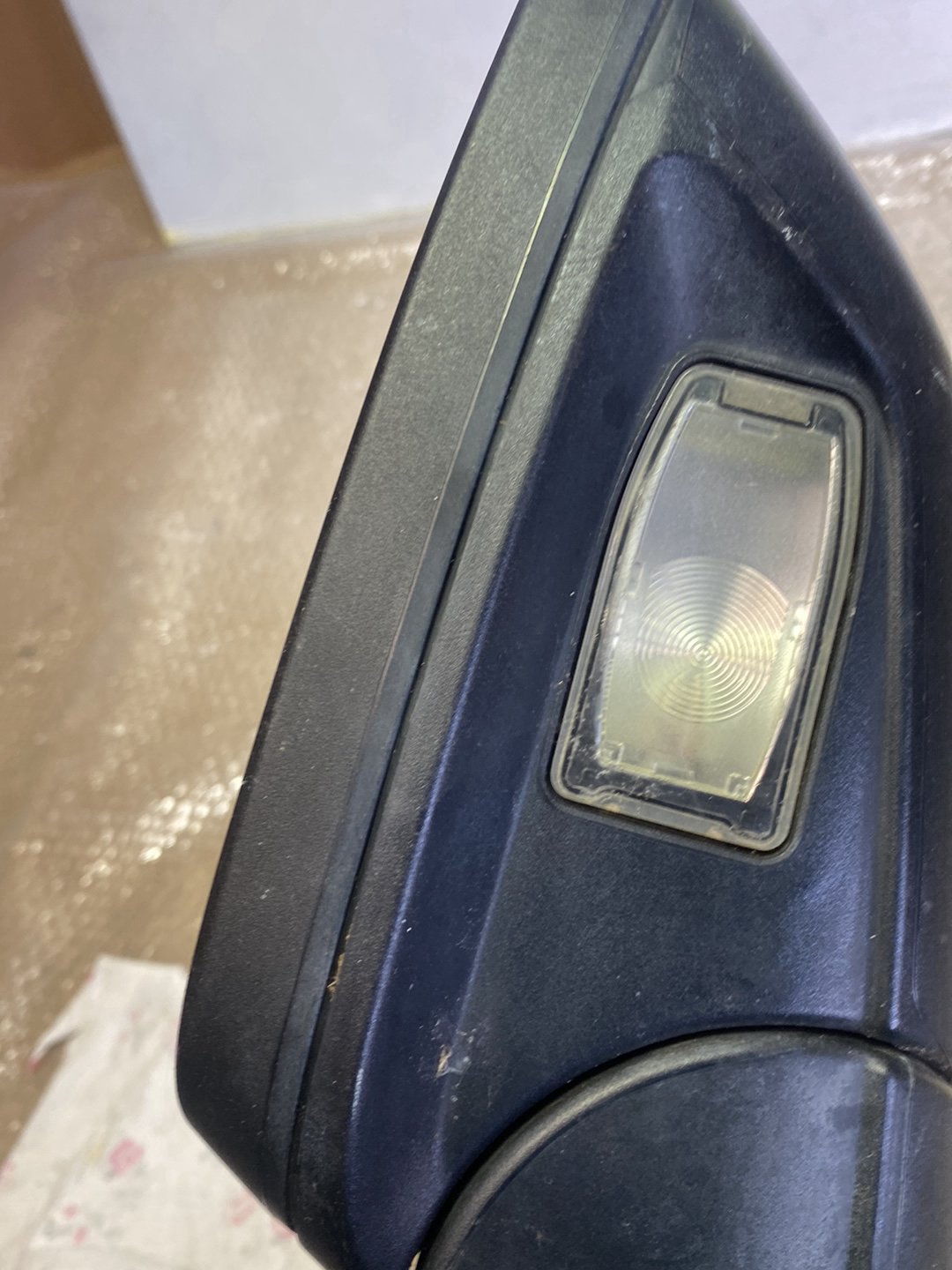 2007 Land Rover Range Rover- Right Door Mirror PN: 2 plugs 11 wires