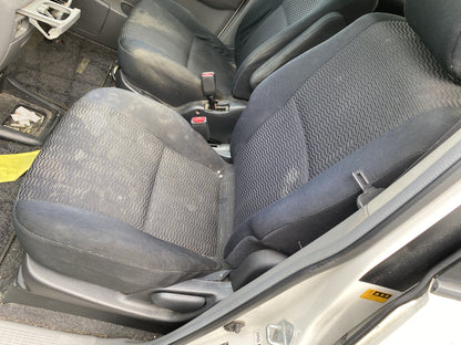 2007 Toyota Voxy AZR60- Dismantling For Parts