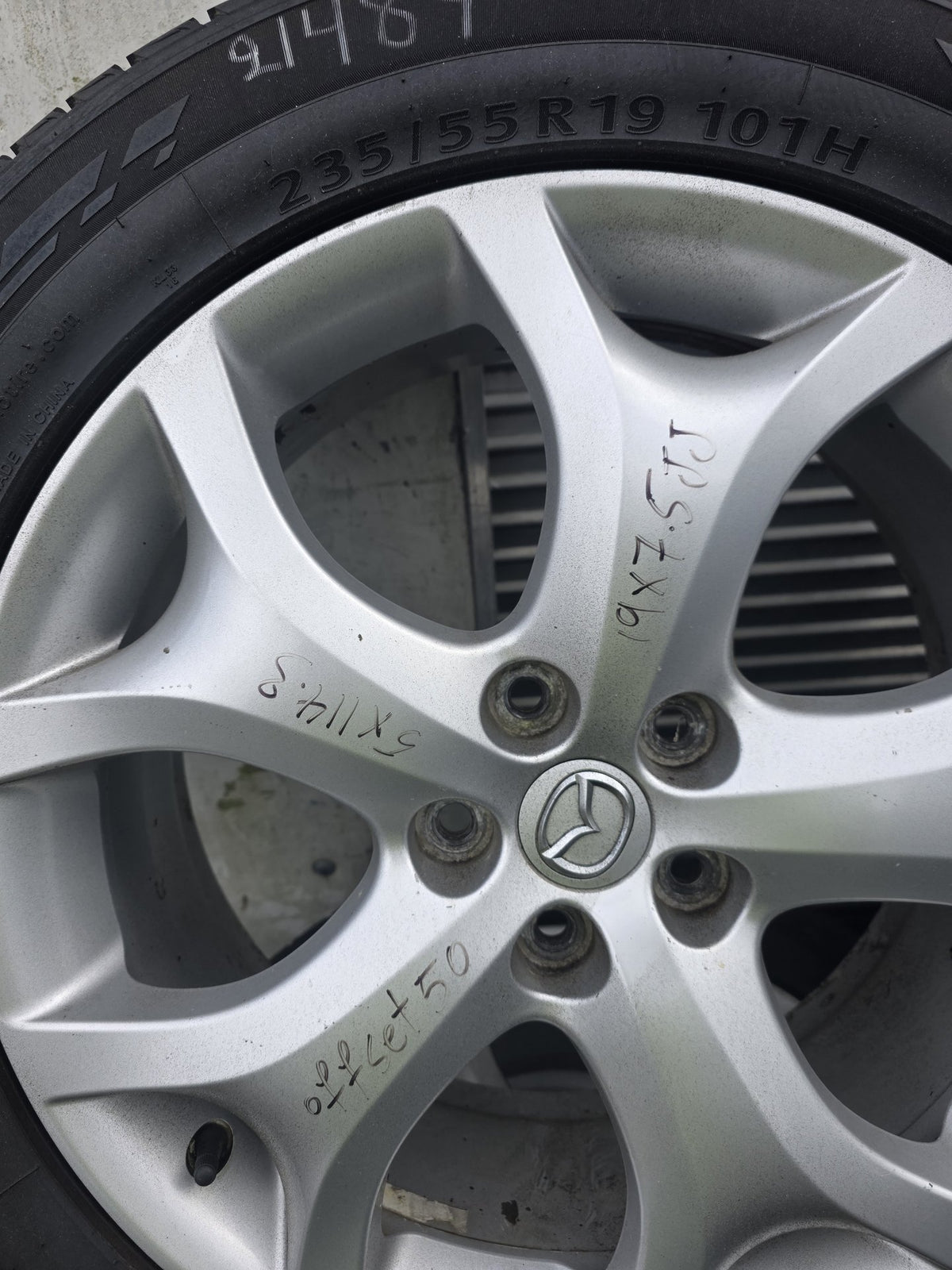 Mazda Mag Wheel Set PN: Stud Pattern 5x114.3/ Wheel Size 19x7.5JJ/ Offset 50