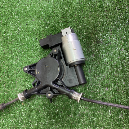 2007 Mazda CX-7 - Right Front Window Regulator/Motor PN: See photos