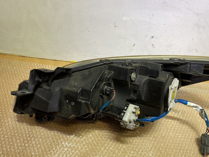 2010 Mazda Axela - Right Headlight  Auto Adjust / Hid Type / Koito 100-41396