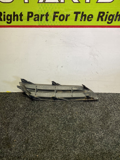 2015 Nissan Pulsar - Right Fog Light Cover PN: 62256 3ST0B
