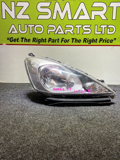 2008 Honda Fit - Right Headlight PN: Stanley P6865