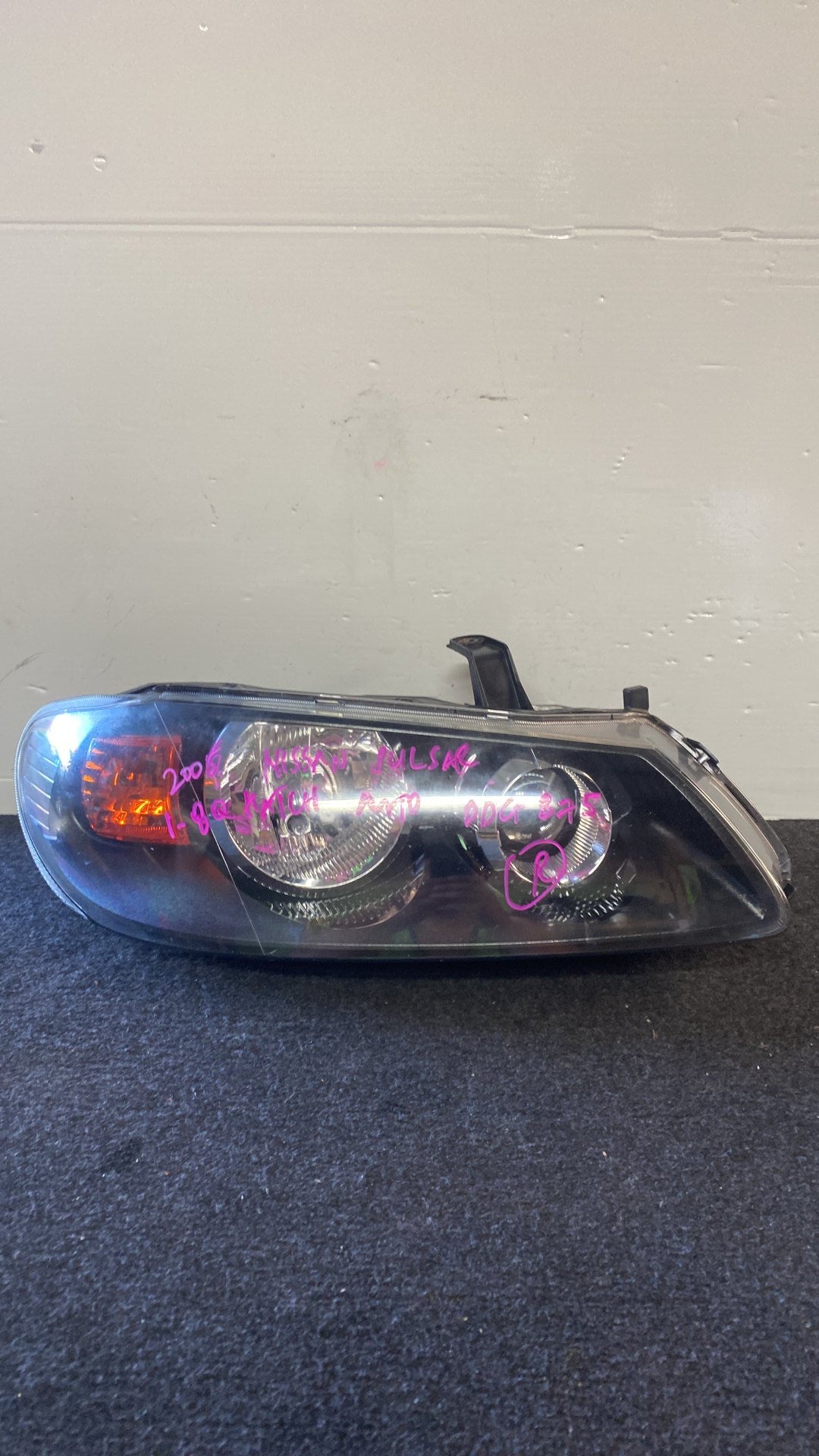 2006 Nissan Pulsar - Right Headlight PN: 100-16390