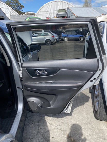 2015 Nissan X-Trail Hybrid All-Mode HT32 Dismantling For Parts - Dismantling For Parts