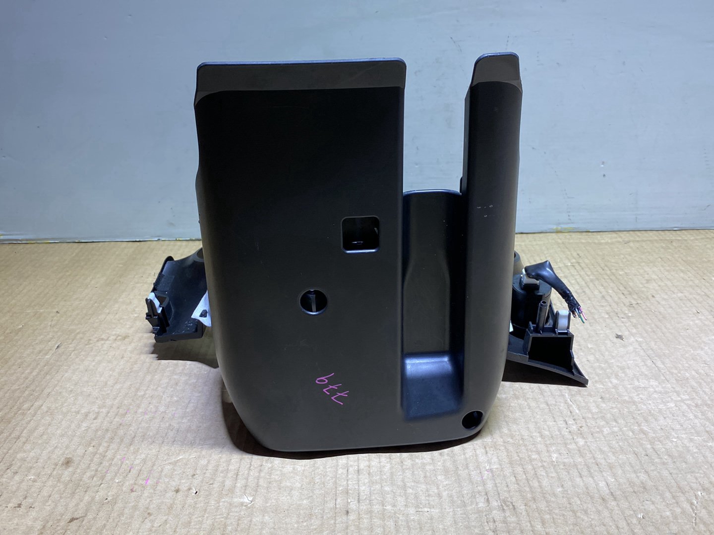 2013 Mazda CX-5 KE2AW - Steering Column Shroud PN: start switch