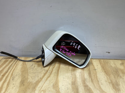 2010 Nissan Tiida SC11 - Right Door Mirror PN: 5 wires