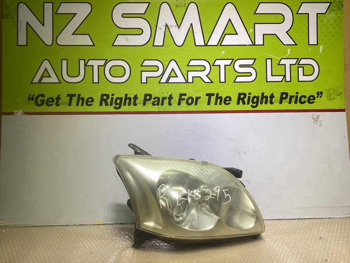 2005 Used Toyota Avensis - Right Headlight PN: See photos