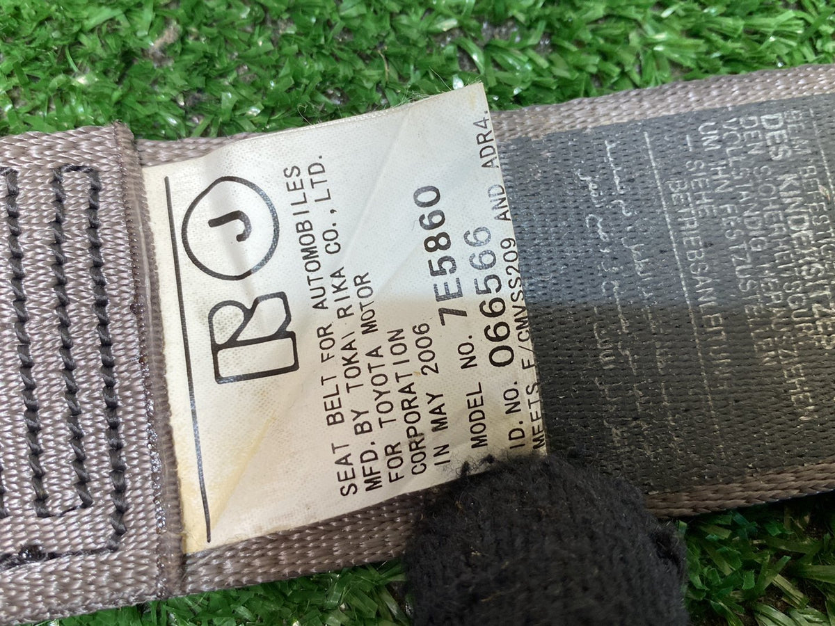 2006 Used Lexus GS450h - Centre Seat Belt PN: See photos
