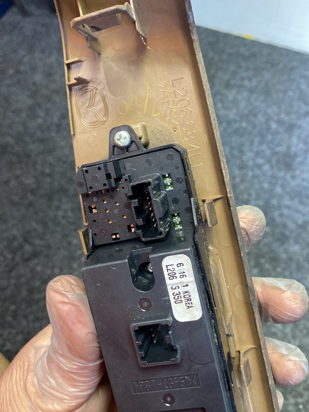 2007 Mazda MPV - Master Power Window Switch