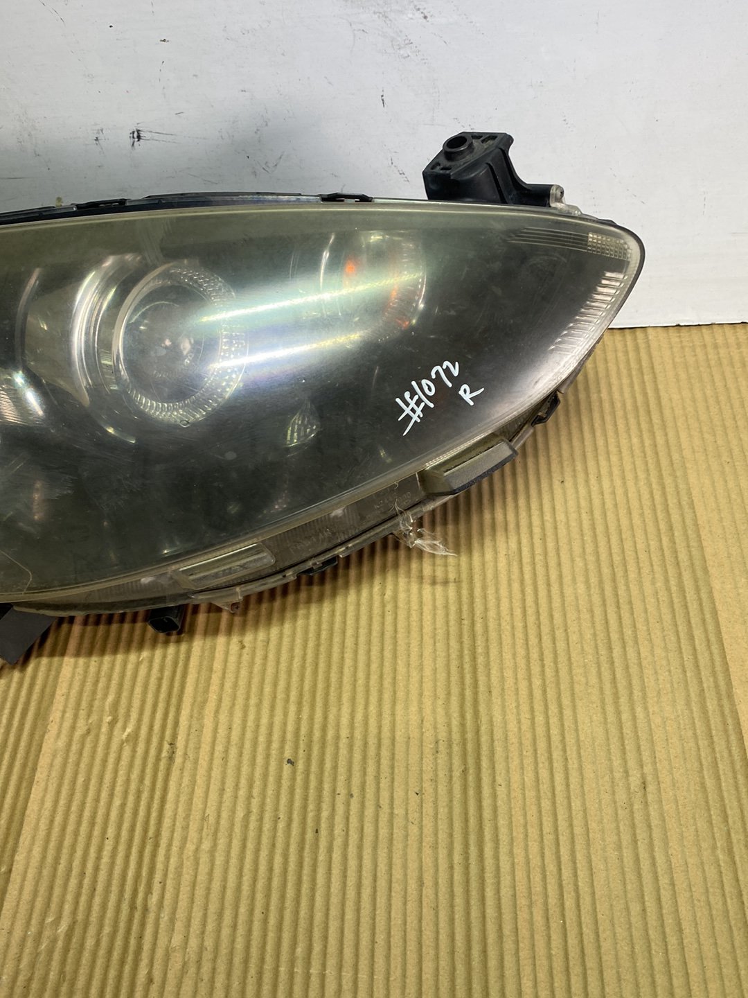 2009 Mazda Demio DE5FS- Right Headlight PN: STANLEY 3550