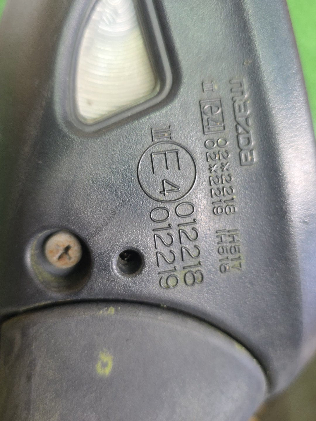 2007 Mazda Verisa DC5W - Left Door Mirror PN: 7 wires