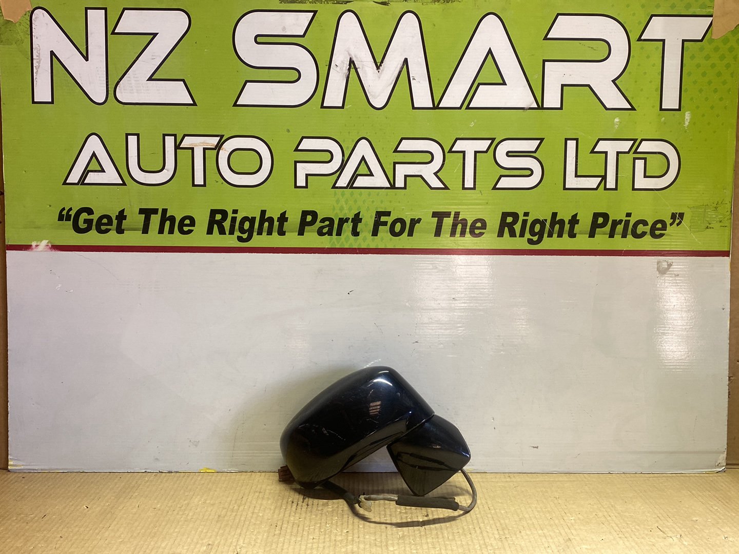 2007 Nissan Tiida C11 - Right Door Mirror PN: 5 wires