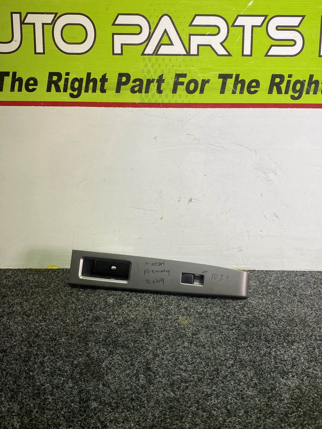 2010 Mazda Premacy CREW - Left Front Window Switch