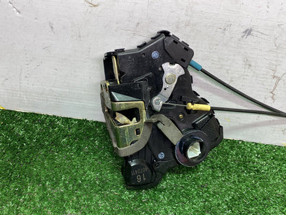 2005 Used Toyota Ist NCP60 - Right Front Lock Actuator PN: 69030-33241