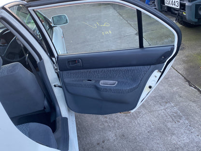 2001 Mitsubishi Lancer Cedia CS2A  Dismantling For Parts