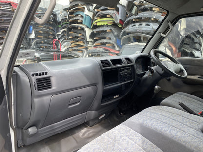 2005 Mazda E2000 Dismantlinng For Parts
