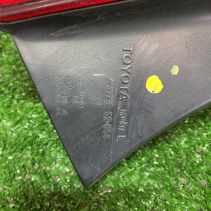 2004 Toyota Ist - Left Taillight PN: KOITO 52-058