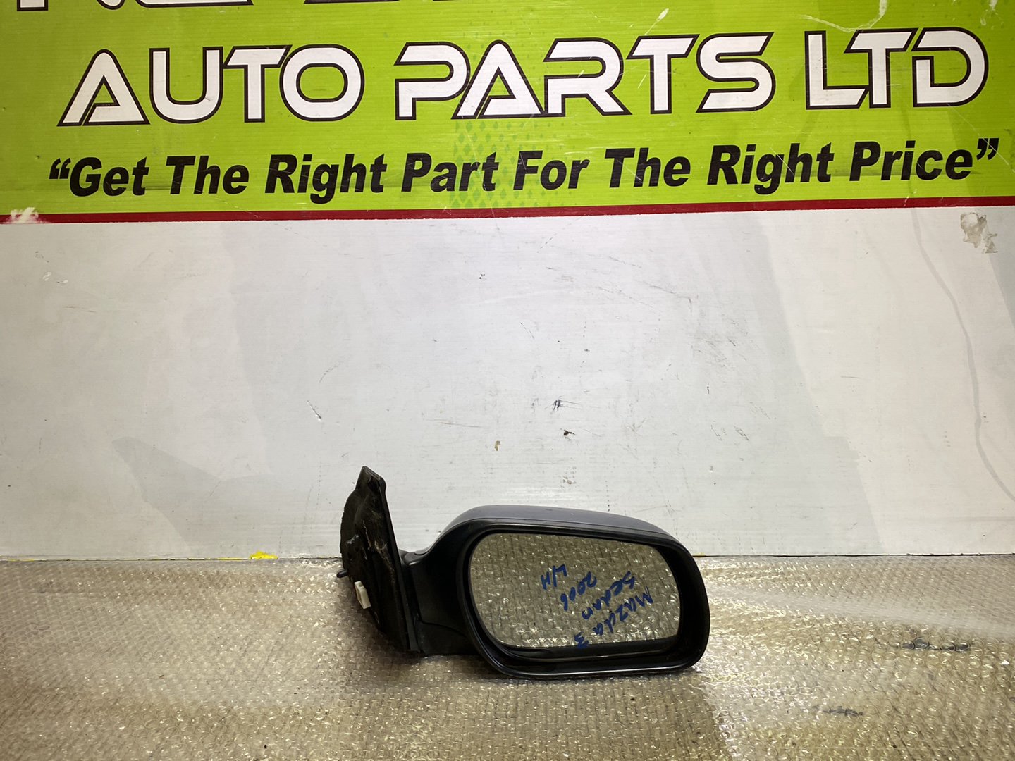 2005 Mazda Axela- Right Door Mirror PN: 5 pins