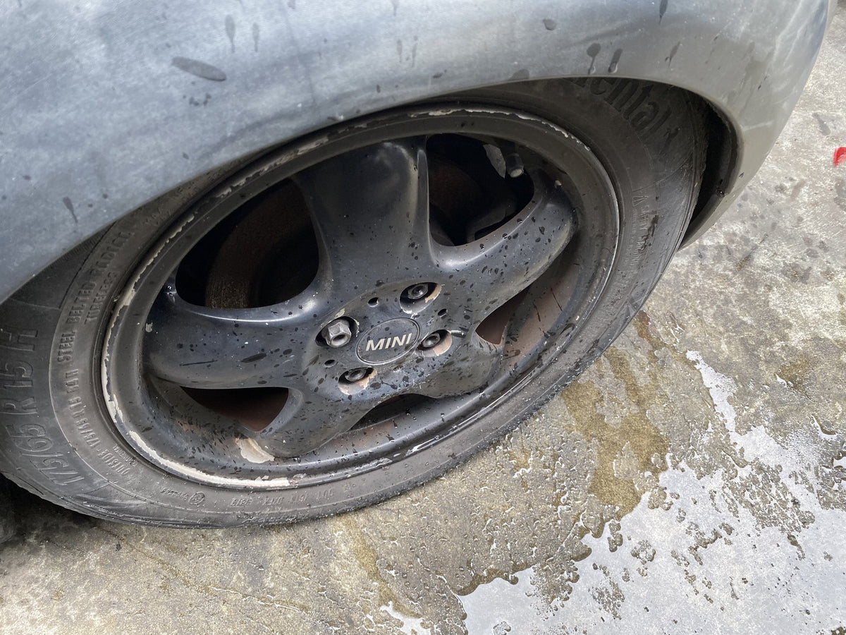 2007 MINI Cooper - Dismantling For Parts