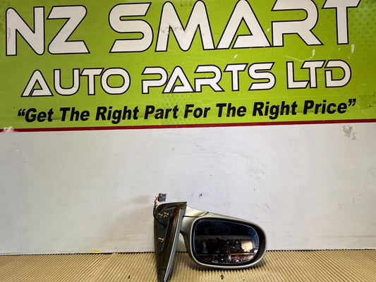 2003 Nissan Bluebird- Left Door Mirror PN: 5 wires