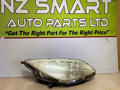 2006 Mitsubishi Colt - Right Headlight PN: 8301A666