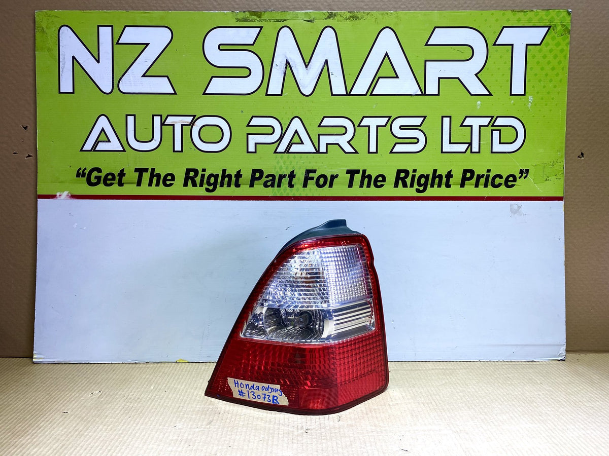 2002 Honda Odyssey - Right Taillight PN: P0711