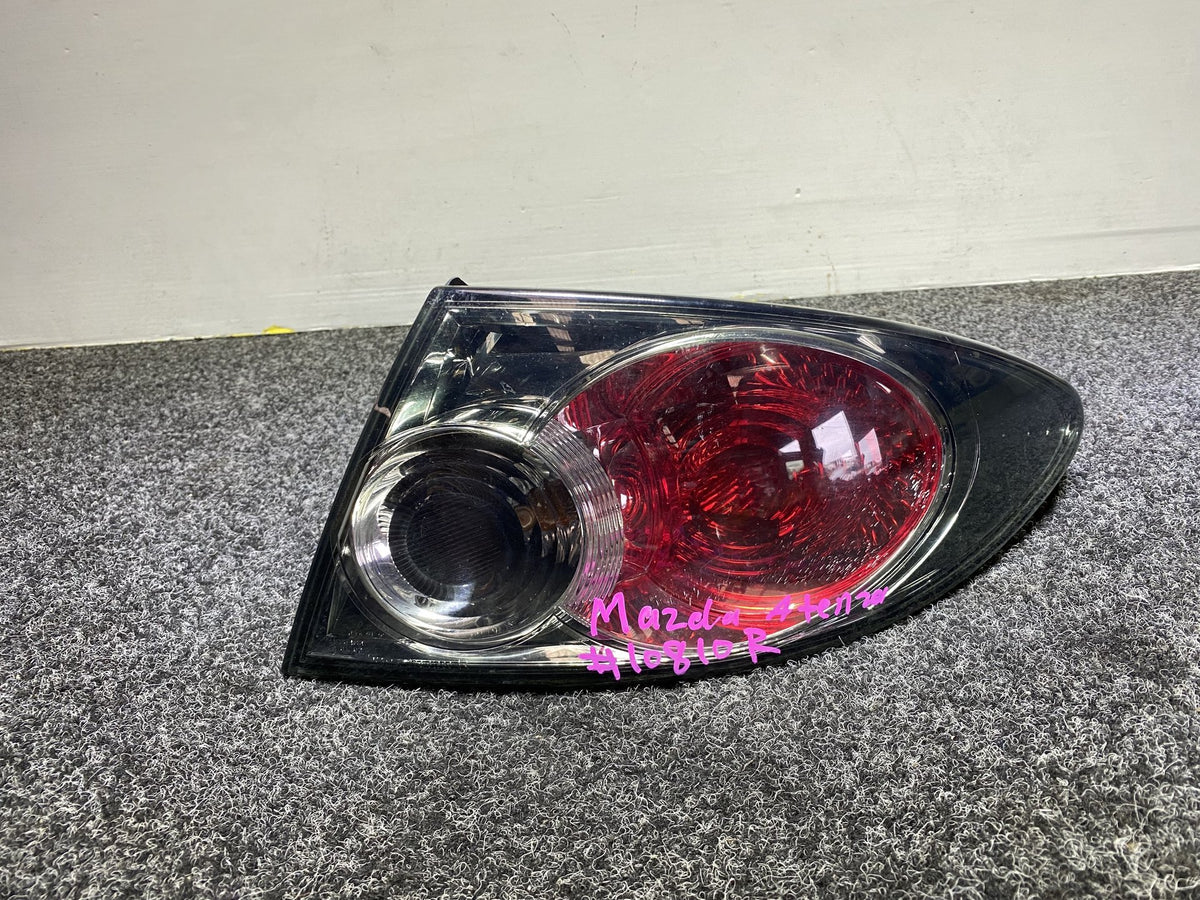 2005 Mazda Atenza - Right Taillight PN: 220-61980